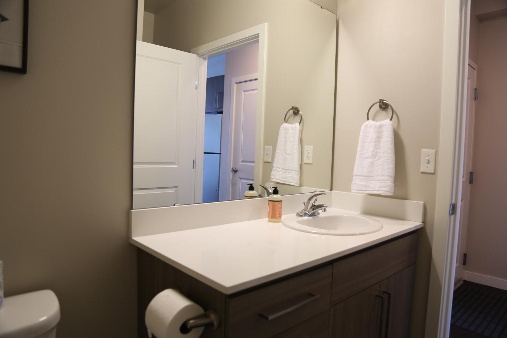 Queen Anne Retreat - 1 Blk From Cpa - Free Parking Seattle Bagian luar foto